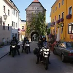 'zum Alten Turm' Estalagem